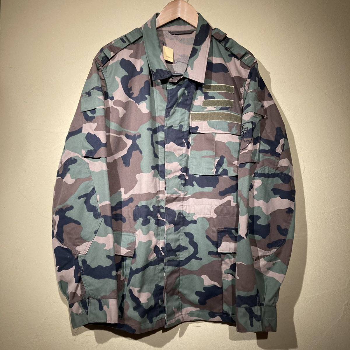 ★送料込み★ 90's ヴィンテージ 古着 スロバキア軍 ミリタリー ユーロ古着 M97 フィールドジャケット カモフラ 軍物 アウター拍卖