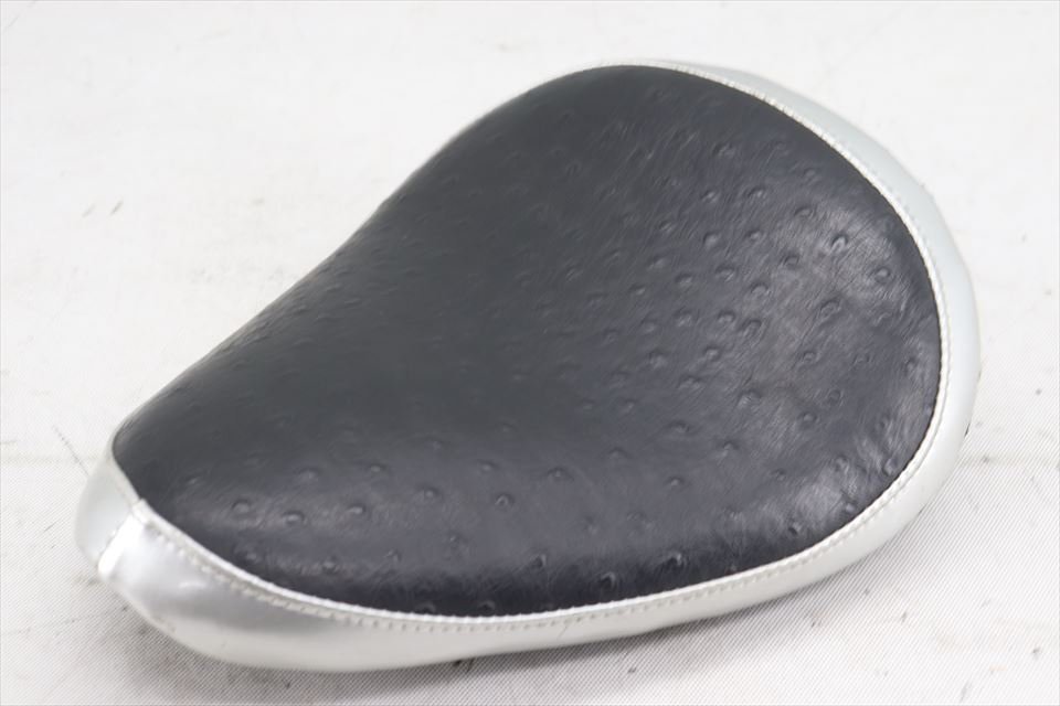 324737 ソロシート シングルシート 張替 オーストリッチ SR400 W650 ドラッグスター シャドウ チョッパー ボバー拍卖