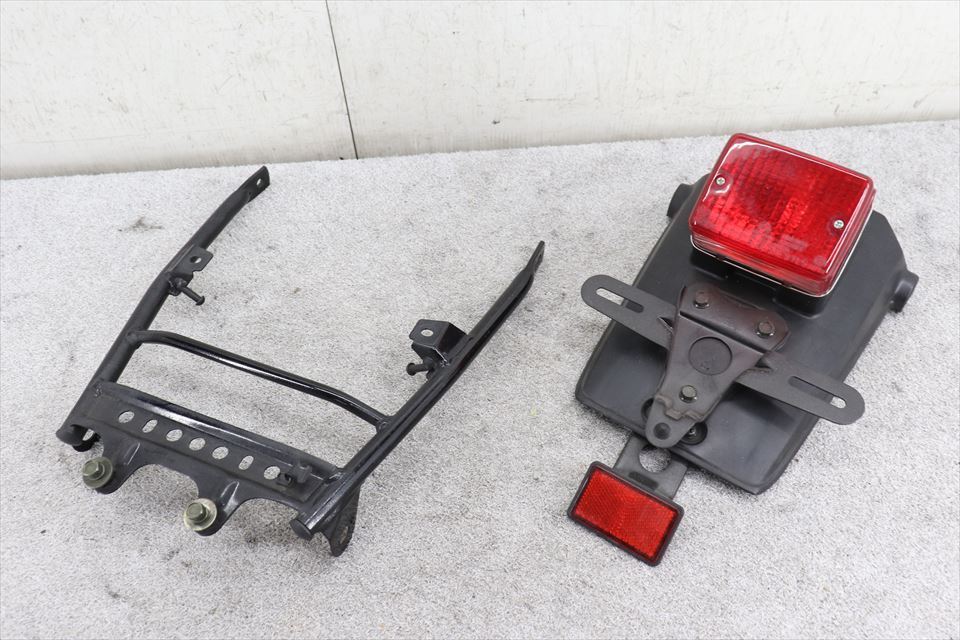 321256 TW200 純正 リアフェンダー テールランプ サブフレーム拍卖