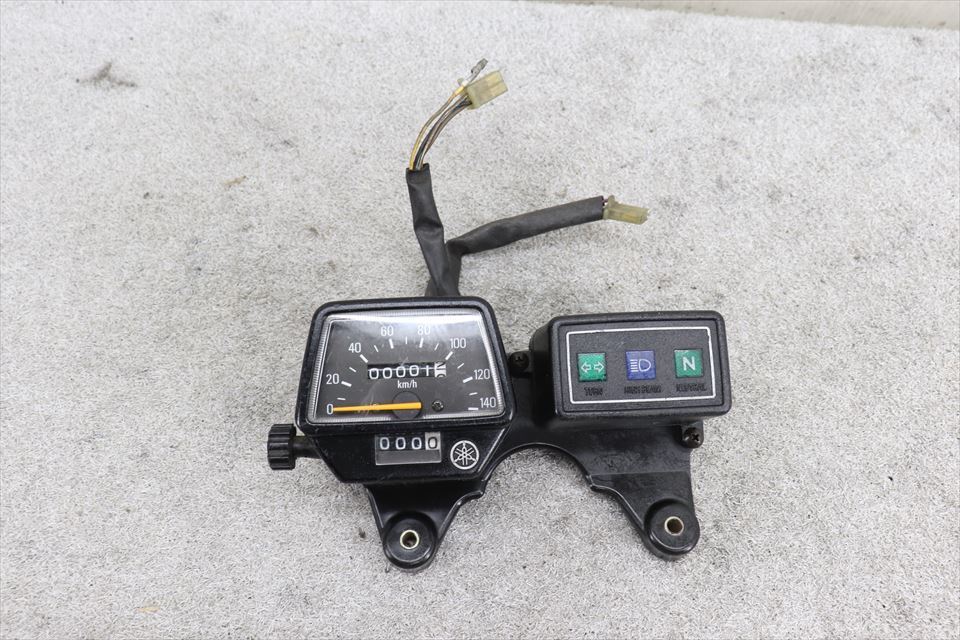 321030 TW200 純正 スピードメーター インジケーター ステー 新車外し保管品拍卖