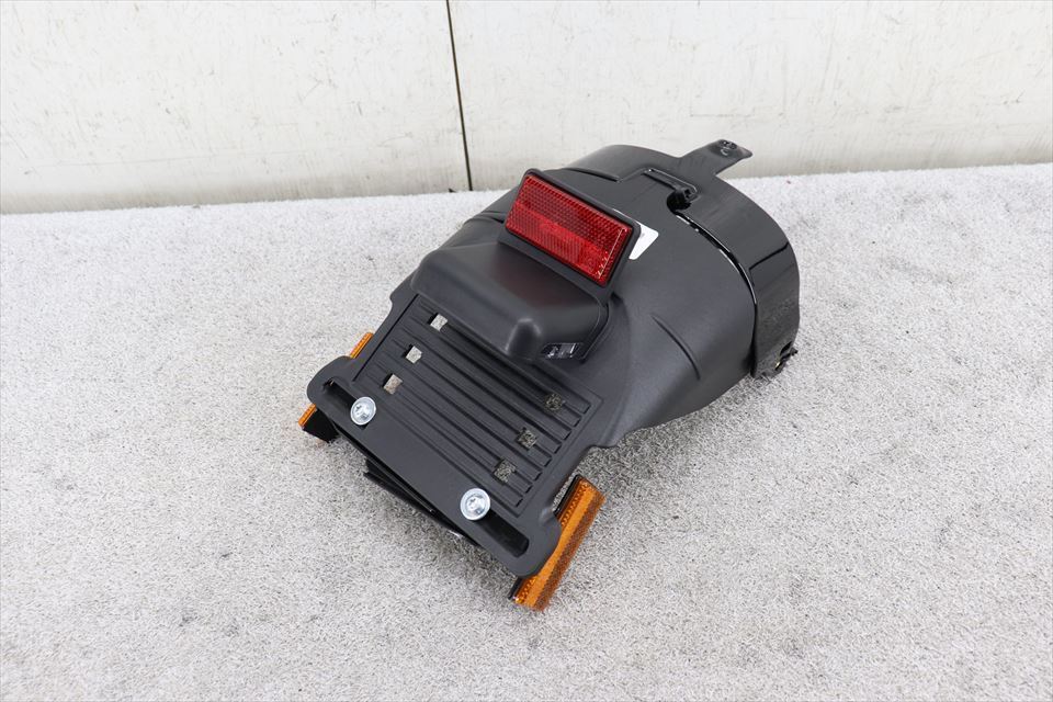 319078 XL1200X 20年式より取り外し 純正 リアインナーフェンダー ナンバーホルダー ナンバー灯拍卖