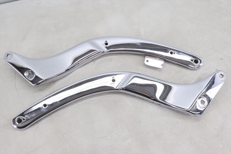 323616 ドラッグスター400 純正 リアフェンダーストラット拍卖