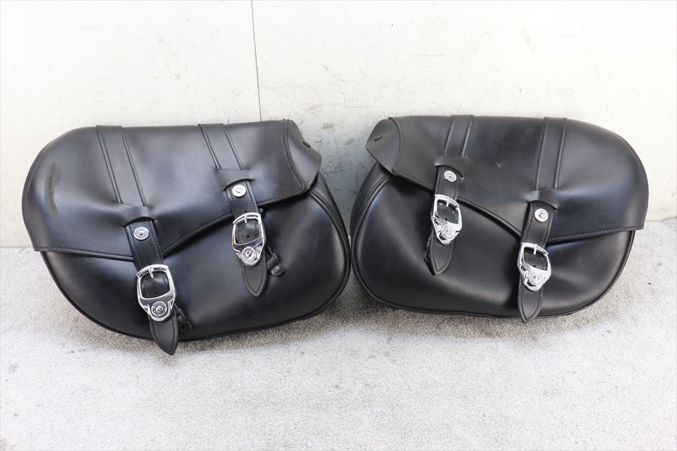 318349 ハーレー FXソフテイル 00~05年 純正オプション レザーサドルバッグ FXST FXSTC拍卖