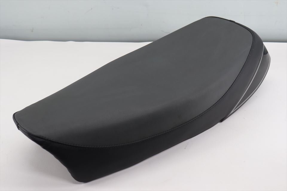 323743 SR400 キャブレター車 純正 シート シートカウル テールカウル拍卖