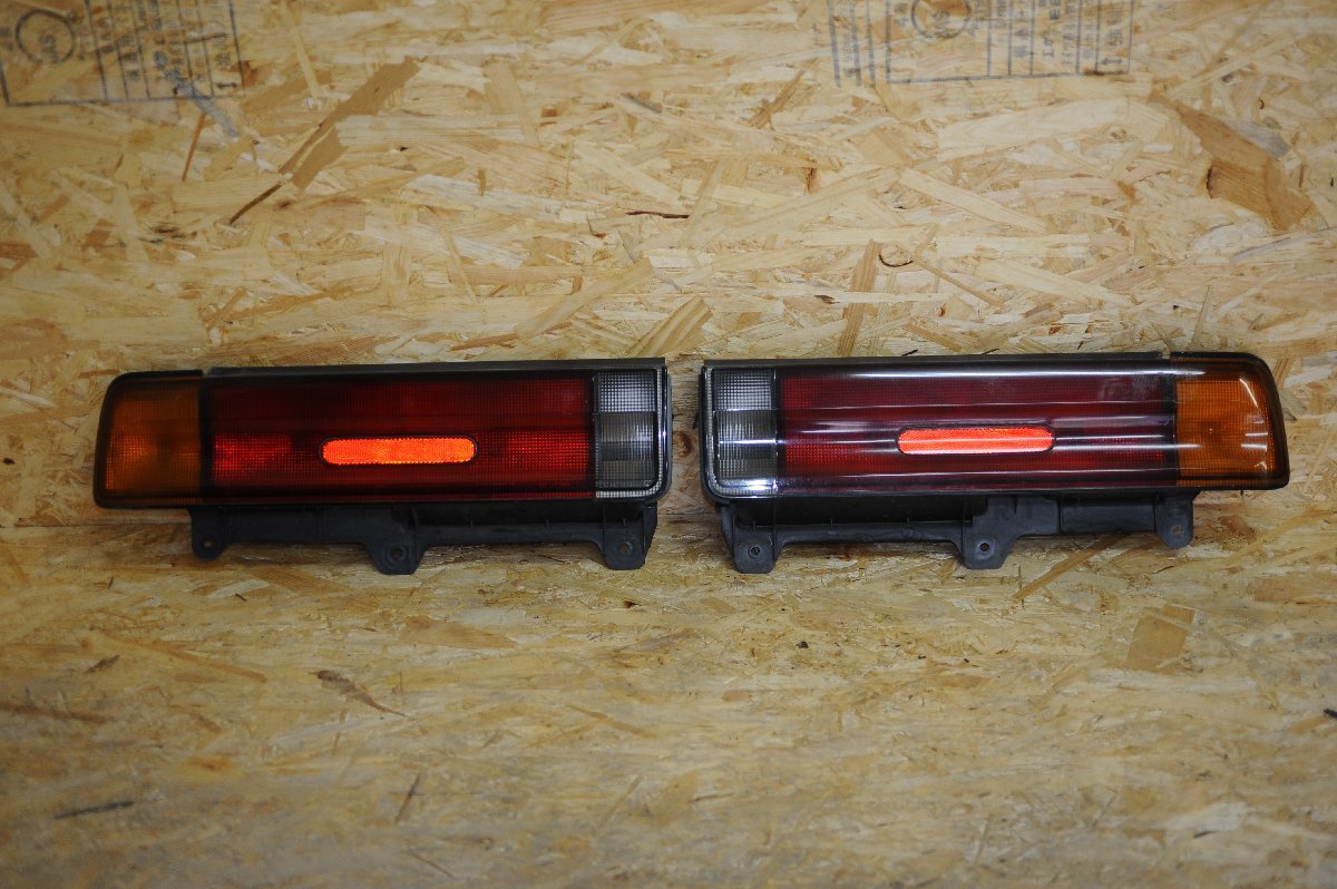 【日産】y31 シーマ テールランプ リア テール ライト 左右セット拍卖