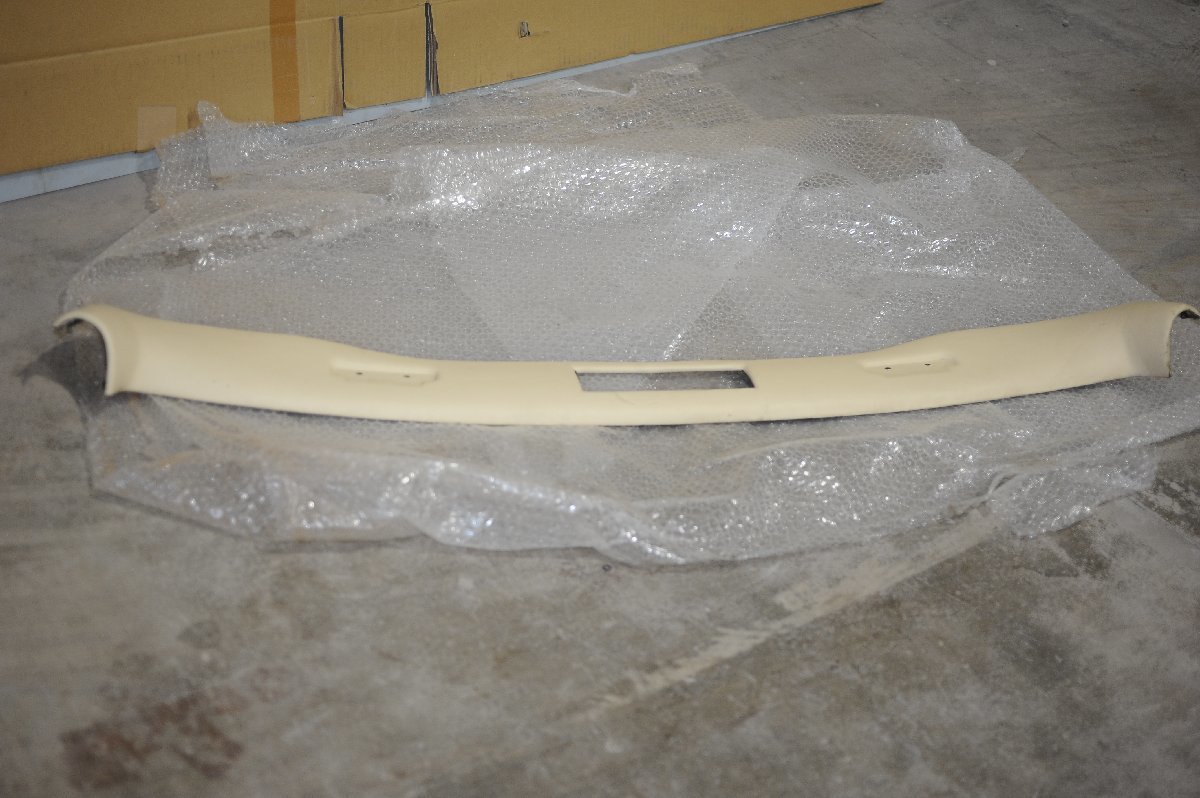 【Ferrari】360 スパイダー 内張り フロントウインドウアッパーカバー トリム 品番65795200 WINDSCREEN UPPER COVER拍卖