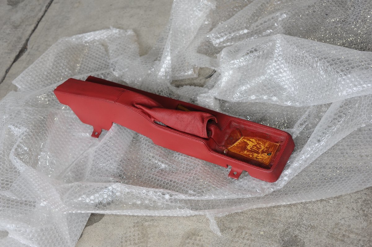 【Ferrari】F355 348 ハンドブレーキコンソール 品番635811 COVERED HAND BRAKE CONSOLE拍卖