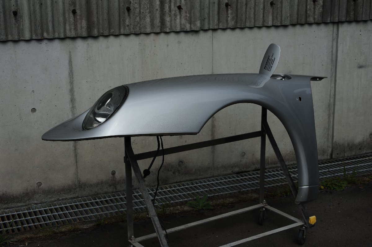 【Porsche】993 911 フロントフェンダー 左 ヘッドライト付き FRP製拍卖