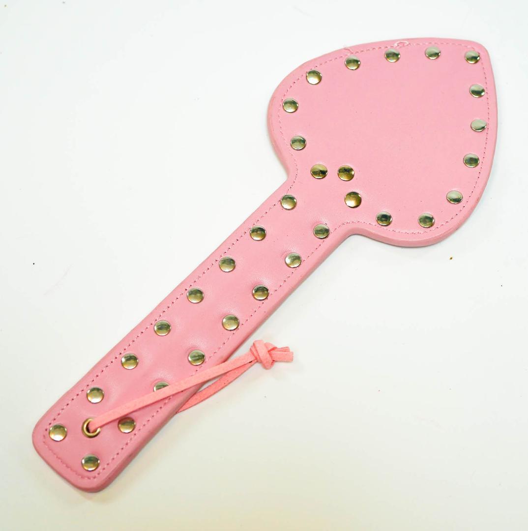 鞭 皮 むち 演劇 本格 ムチ 武器 桃心 用具 ペット スズ コスプレ 女王様拍卖