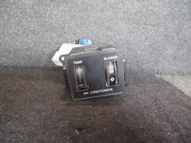 MINI クーラーコントロールスイッチ エアコンスイッチパネル付き拍卖