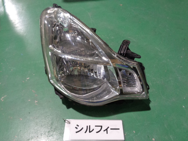 シルフィー KG11 右ヘッドランプユニット ハロゲン 即決 4424拍卖