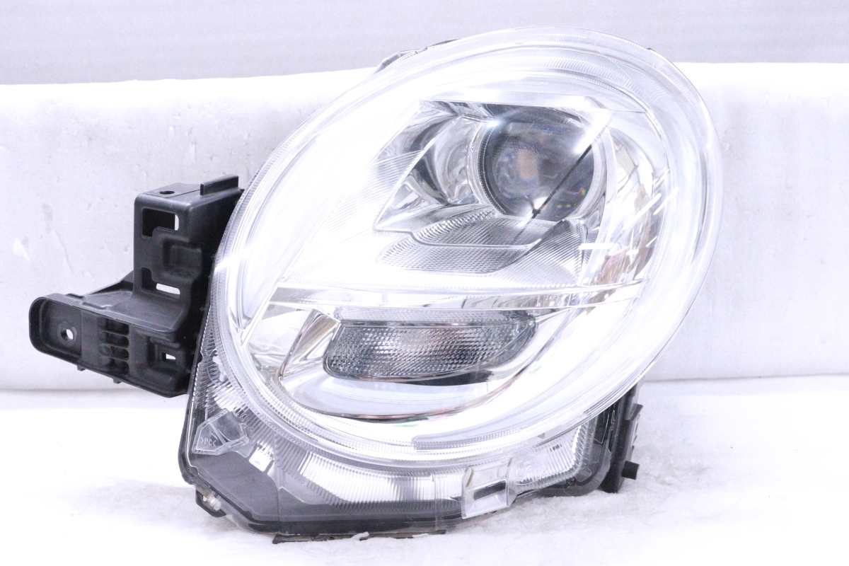 2X-2386★【値下】美品★LED LA250S キャスト★左ヘッドライト KOITO 100-69020 打刻:K ユニット メッキ 純正★ダイハツ (UK)拍卖
