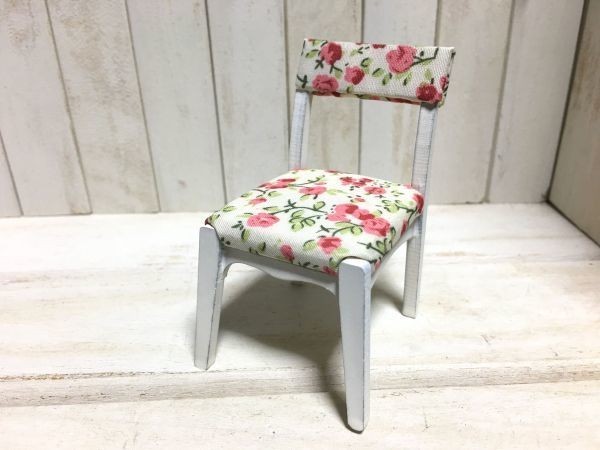 z224◆爽やかなイス◆ ドールハウス 用 ミニチュア シングル チェア チェアー 椅子 いす リビング ダイニング 家具 イス Doll House Blythe拍卖