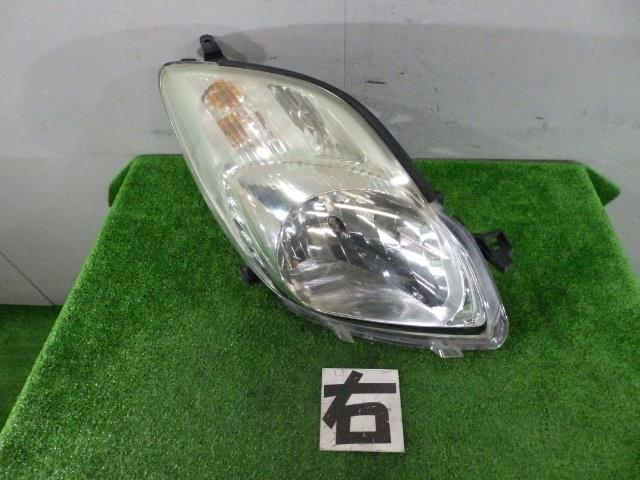 ヴィッツ/VITS DBA-SCP90 右ライト/右ヘッドライト 2SZ-FE 070 52-184 81110-52A20 231490拍卖