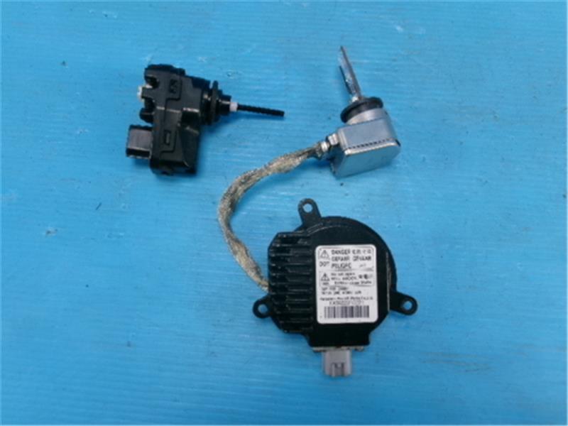 スバル 純正 インプレッサXV 《 GP7 》 右ライトコントロールユニット 84965-FJ000 P11700-23009661拍卖