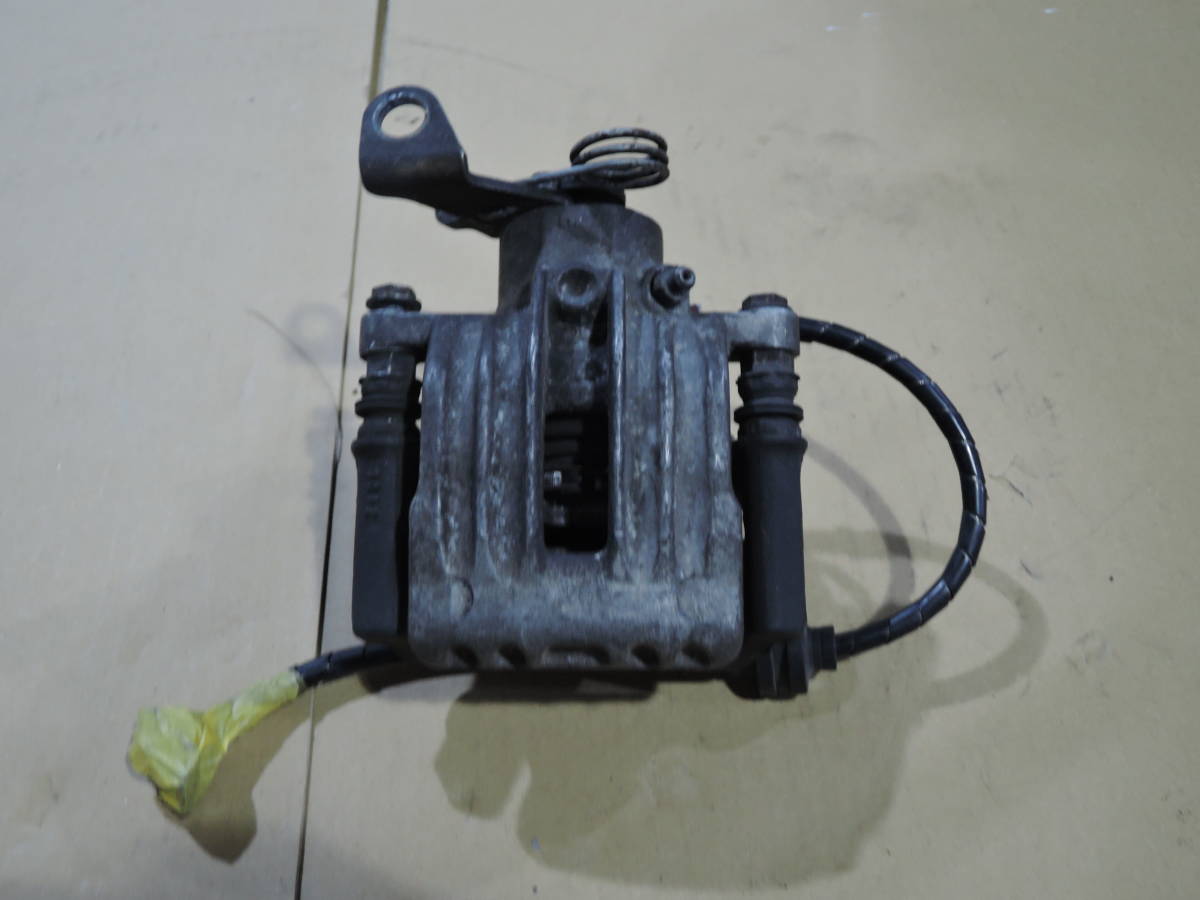 ZAR932000 アルファロメオ156 2.0L 右ハンドル MT リア 左 ブレーキキャリパー 左後 A-8456拍卖
