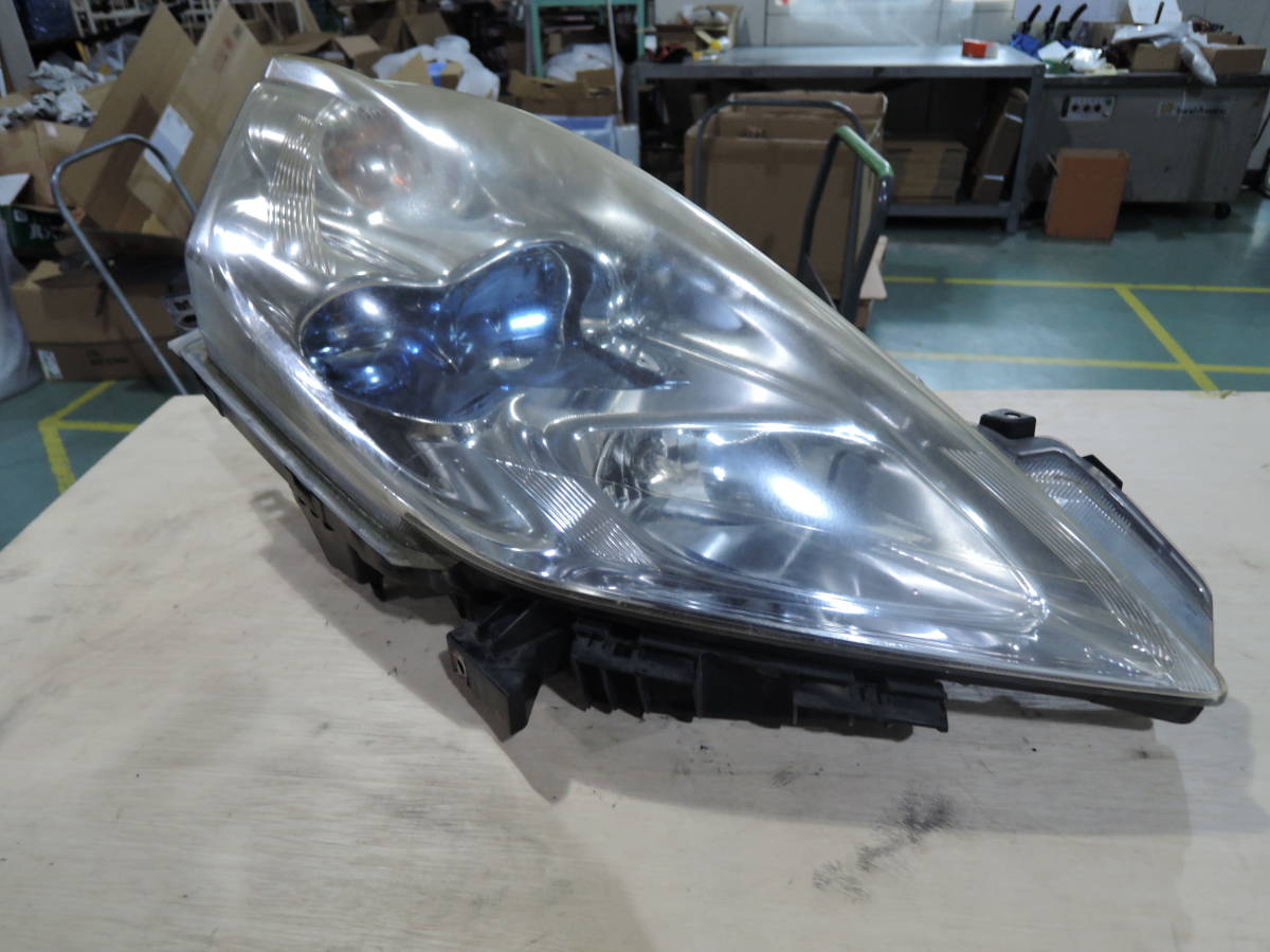 同梱不可 1円 在庫処分 点灯未確認 ZE0 リーフ G 純正 右 ヘッドライト ランプ 運転席側 バラスト付き N-6683 2410拍卖