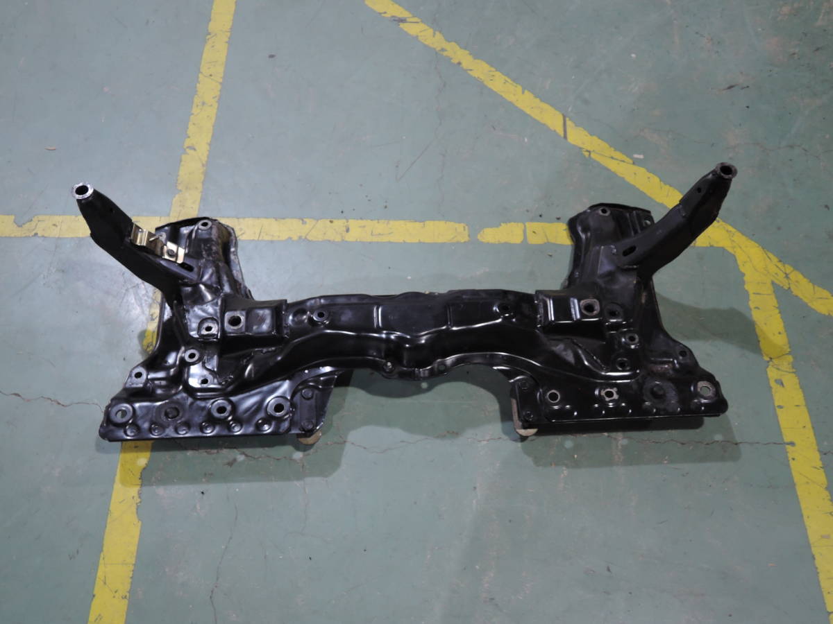 ZAR932000 アルファロメオ156 2.0L 右ハンドル フロント メンバー クロスメンバー サブフレーム A-8456拍卖