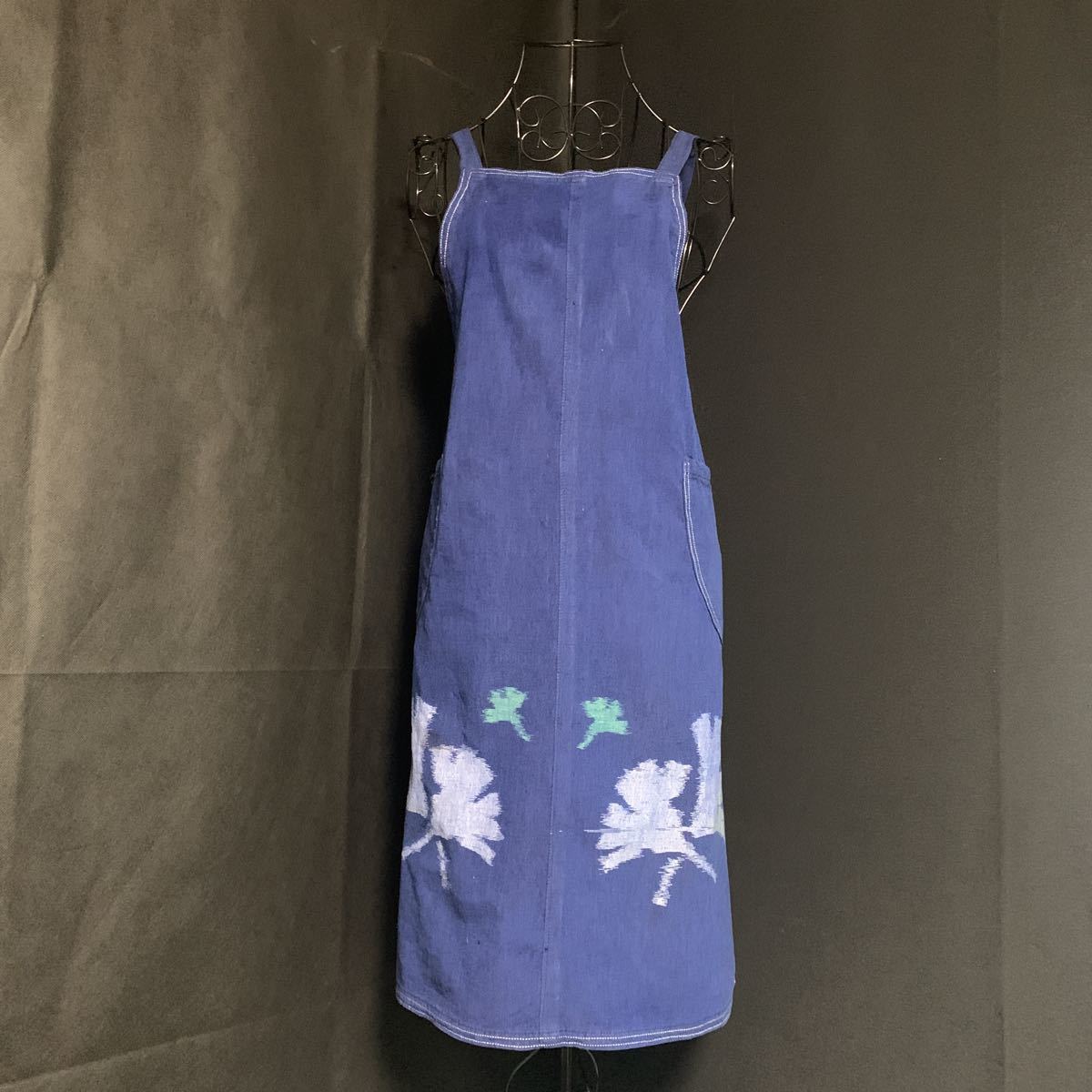 ☆久留米季節 エプロン 藍染 生地 リメイク 素材 ハンドメイド 古布 型染め 絣 パッチワーク カスリ かすり (8313)拍卖