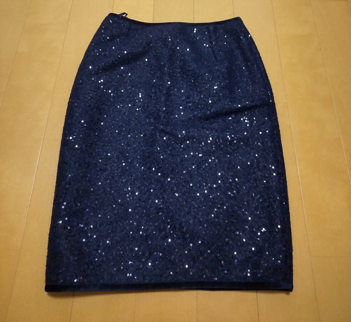 美品!arrows jewelchanges スパンコールウールスカート 38ネイビー拍卖
