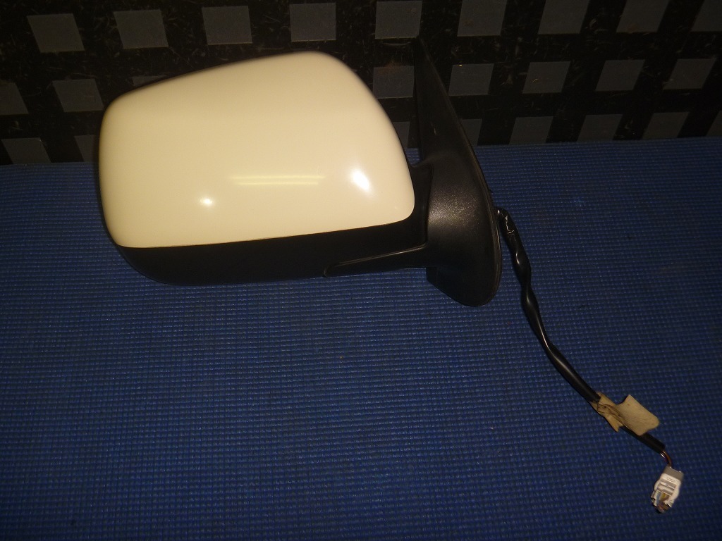 #0457 NCP81 シエンタ 右ドアミラー カラー:597(ライトイエロー)電動格納式★拍卖