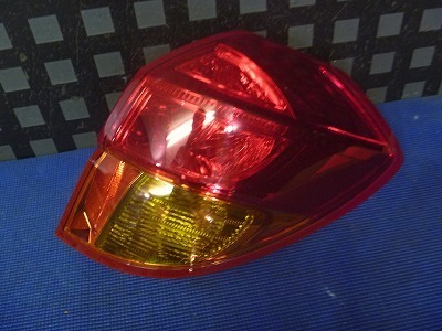 #1248 TA-BP5 レガシィツーリングワゴン 右テールライト★拍卖