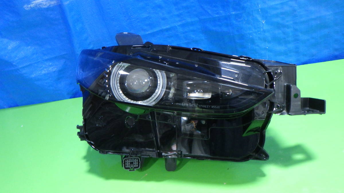5105-5 マツダ3 BP8P BP系 右 ヘッド ライト スタンレー W5546 レベライザー付 刻印? H-MN17D 純正 中古 棚1拍卖