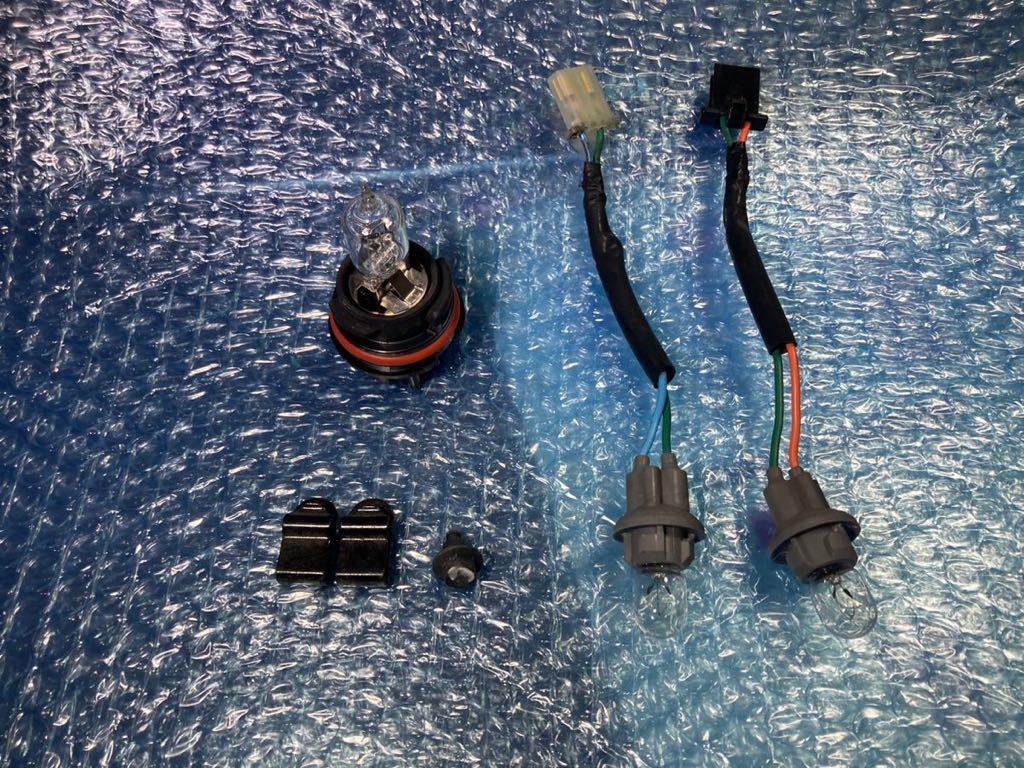 【2547】 ジョグ JOG AY01 ヘッドライトバルブ 電球 ソケット ウインカー 留め具 ピン拍卖