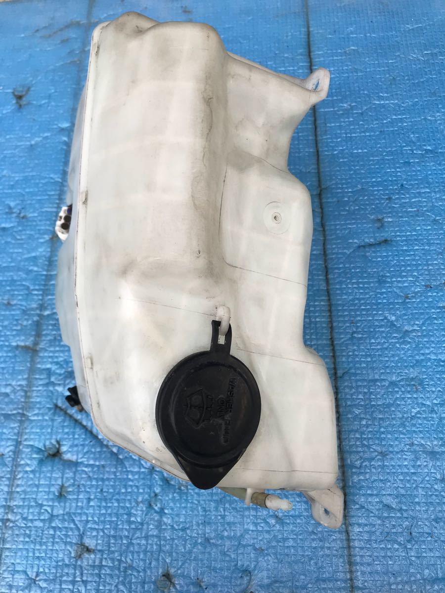 トヨタ KDH200V レジアスエース ハイエース ウィンドウ ウォッシャータンク 中古 b-6拍卖