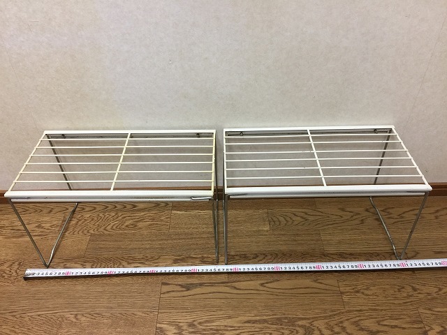100s310kd 2個セット シンク下 古い収納棚 ラック キッチンラック 折りたたみ 台所 レトロ 金属製 中古 (北海道・沖縄・離島は発送不可)拍卖