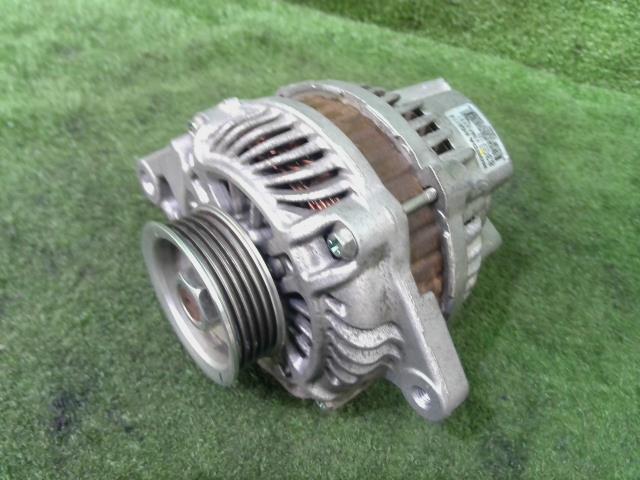 N-BOX エヌボックス DBA-JF3 JF4 オルタネーター ダイナモ S07BT NH830M H29年 31100-5YT-J02拍卖