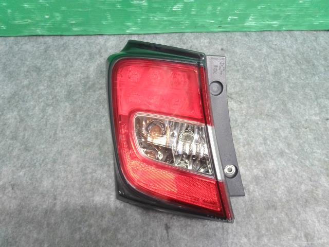 フリードスパイク DBA-GB3 左テールランプ G ジャストセレクション 5人 33551-SFM-N51拍卖