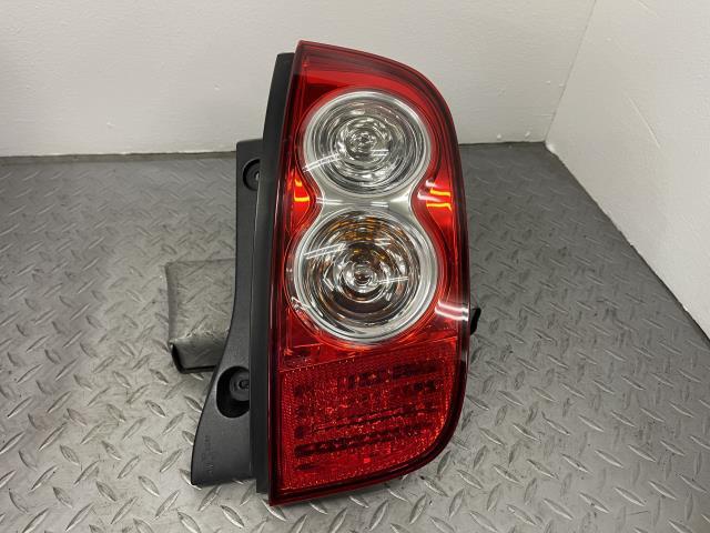 マーチ AK12 右 テール ランプ ライト 26550-CT00A拍卖