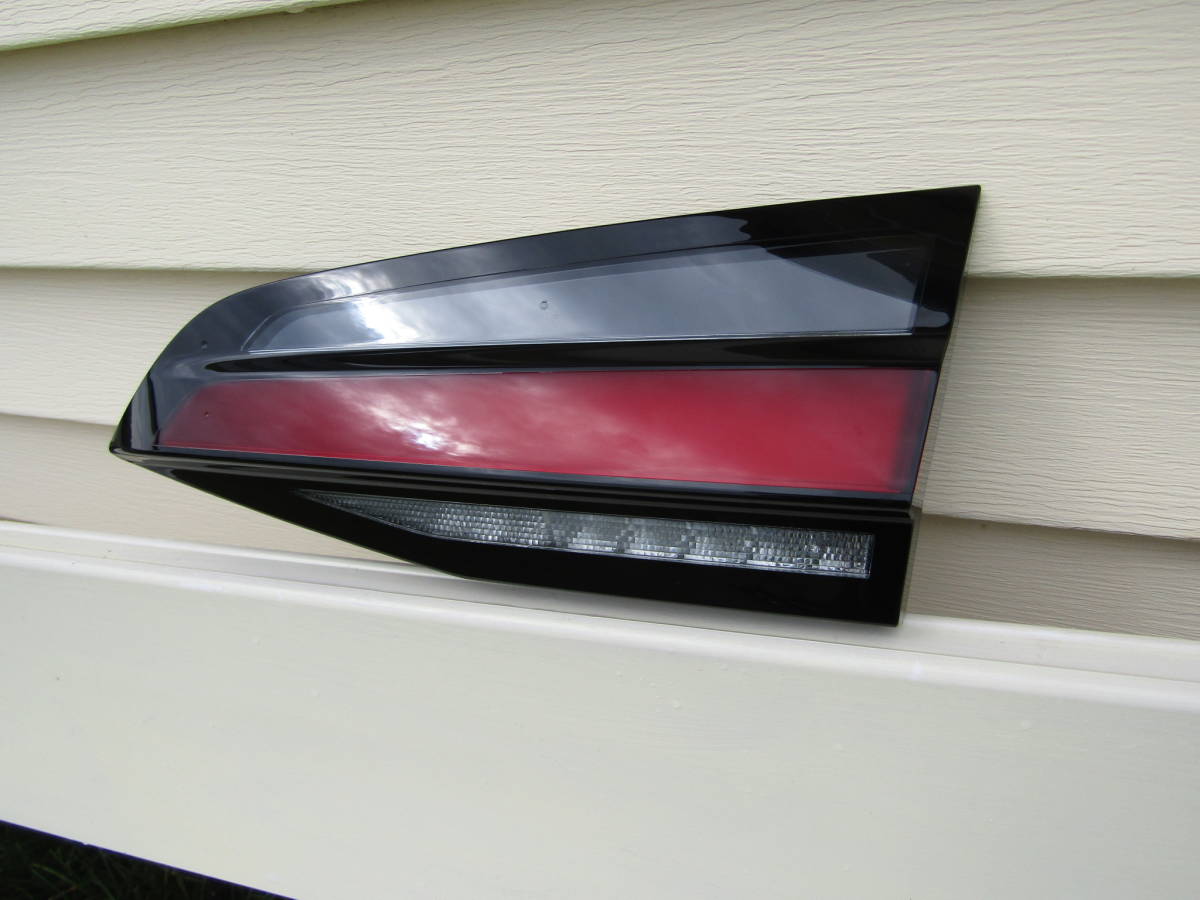 BMW U06 2シリーズ アクティブツアラー 純正 右 テールランプ テール 内 テールライト ■■ 1110502拍卖