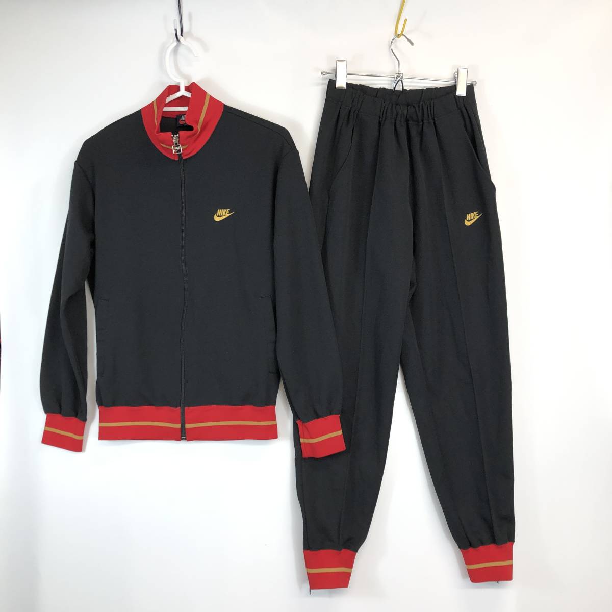 80s 日本製 NIKE ナイキ トラックジャケット セットアップ ジャージ Lサイズ ブラック レッド拍卖