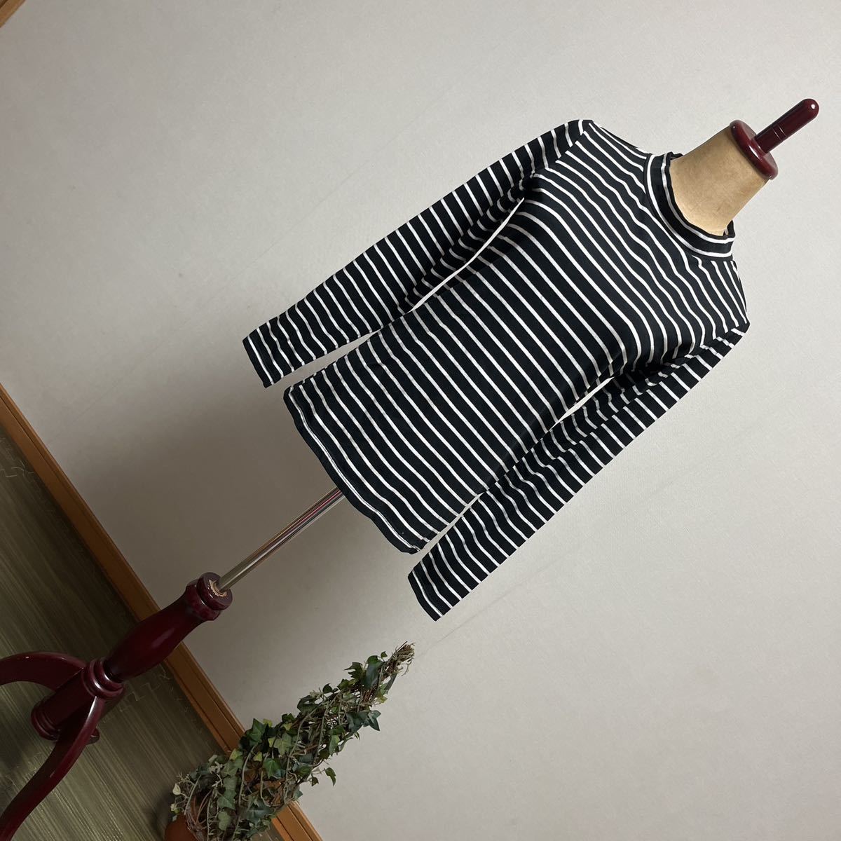 12-5新品 BLUE CROSS 白黒長袖ボーダープチハイネックカットソー 長袖Tシャツ キッズ 160 L拍卖