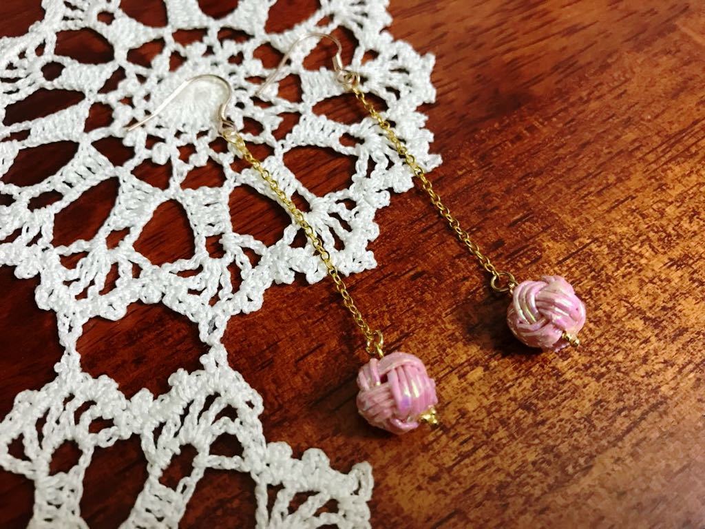 【ハンドメイド】★手作りアクセサリー水引細工揺れるピアス玉結びピンク★拍卖