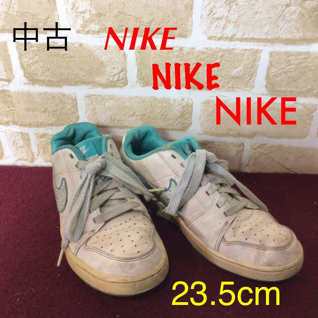 【売り切り!送料無料!】A-59 NIKE!ナイキ!23.5!スニーカー!ホワイト!白!水色!青!ドット柄!かわいい!おしゃれ!中古拍卖