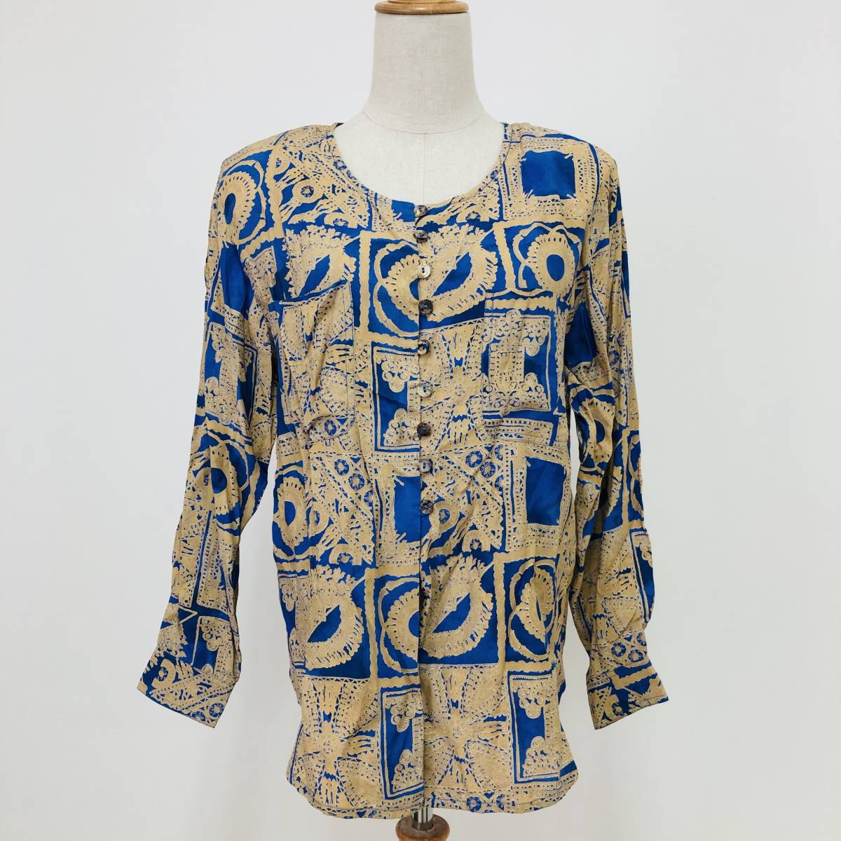 k1502 美品 TANGIERS シャツ ブラウス 長袖 薄手 肩パット サイズ8 青 総柄 昭和レトロ 高級感 ゴージャス レトロヴィンテージスタイル 拍卖