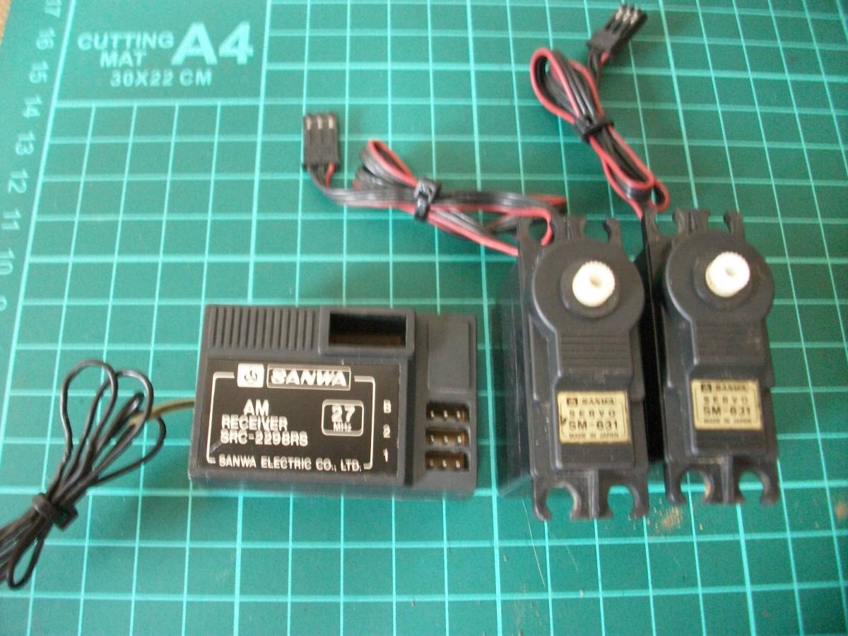【激安目玉商品】サンワ 2サーボセット()クリスタル無 簡易通電動作確認済 一応ジャンク扱 レターパック送料一律!!拍卖