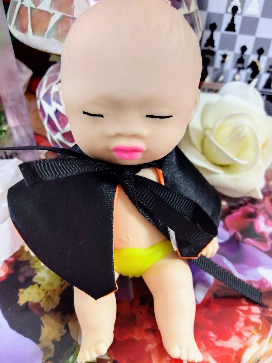 マント付☆すやすや赤ちゃんスクイーズ 黄色パンツ丸見え! 約14センチ/アグリーベイビーズ :ぷにぷにブヨブヨ!感触がたまらない!ブサカワ拍卖