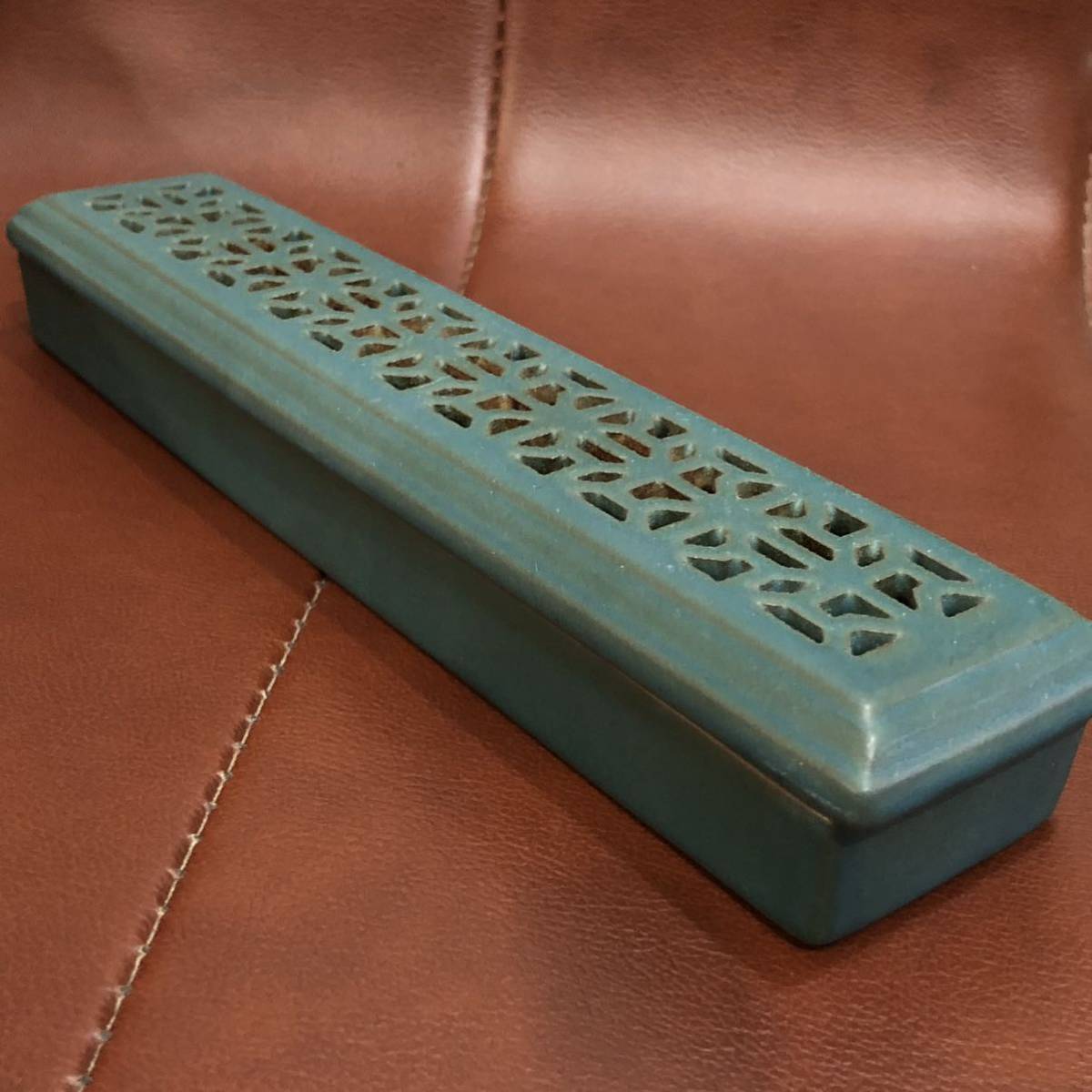 【即決/送料無料】陶器製香炉 蓋付き香炉 お香置き グリーン 仏具 インテリア 中古拍卖