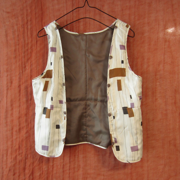 新品タグ付き ジャンニ ロ ジュディチェ GIANNI GIUDICE インナーベスト 中綿 ベージュ拍卖