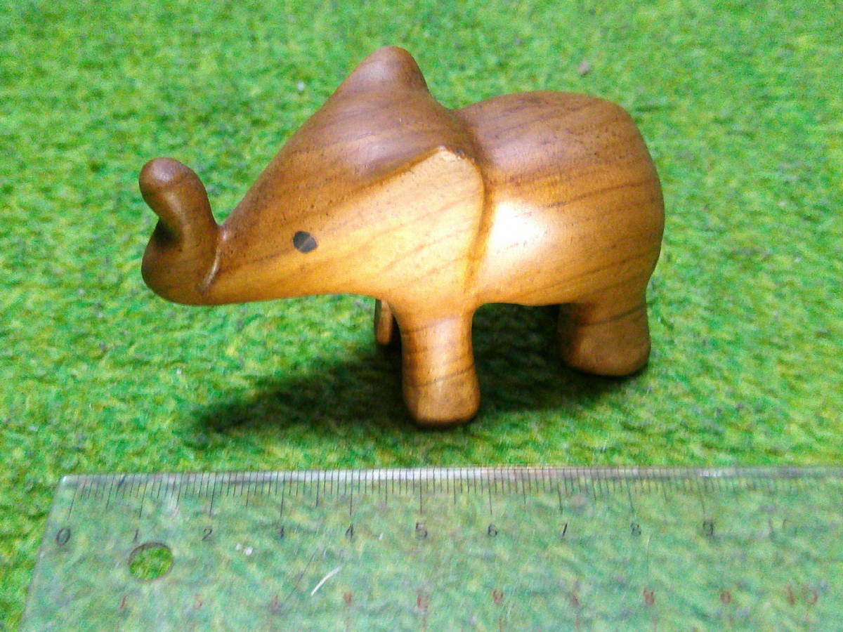 かわいい像の置物☆ラオス手工芸品☆チーク材拍卖