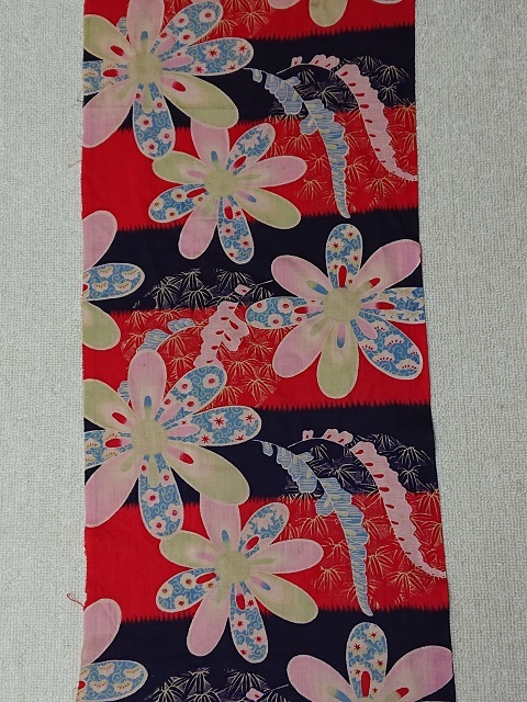 M-14-01-D*130cm×34cm 木綿*和装小物*和装人形*はぎれ*古布*もめん*ハギレ*市松人形*リメイク素材*パッチワーク*細工*レトロ拍卖