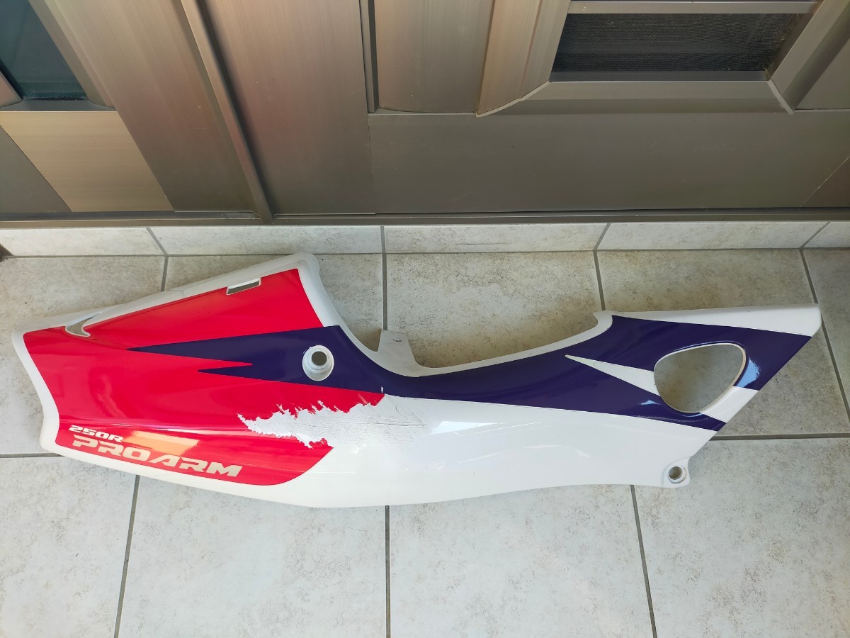 NSR250R MC28 純正シートカウル拍卖