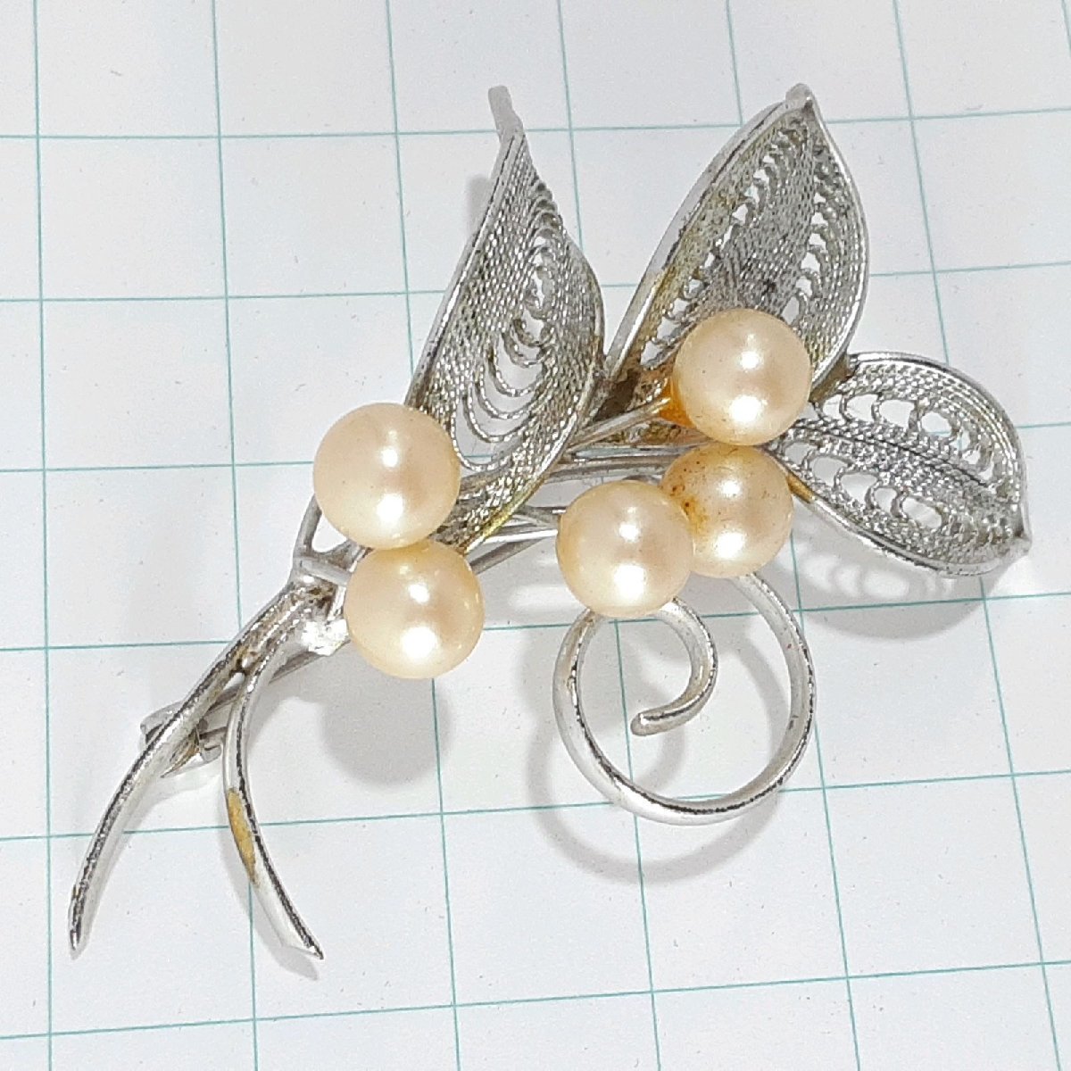 送料無料)ビンテージ☆パール 木の実モチーフ☆アンティーク ブローチ A16145拍卖