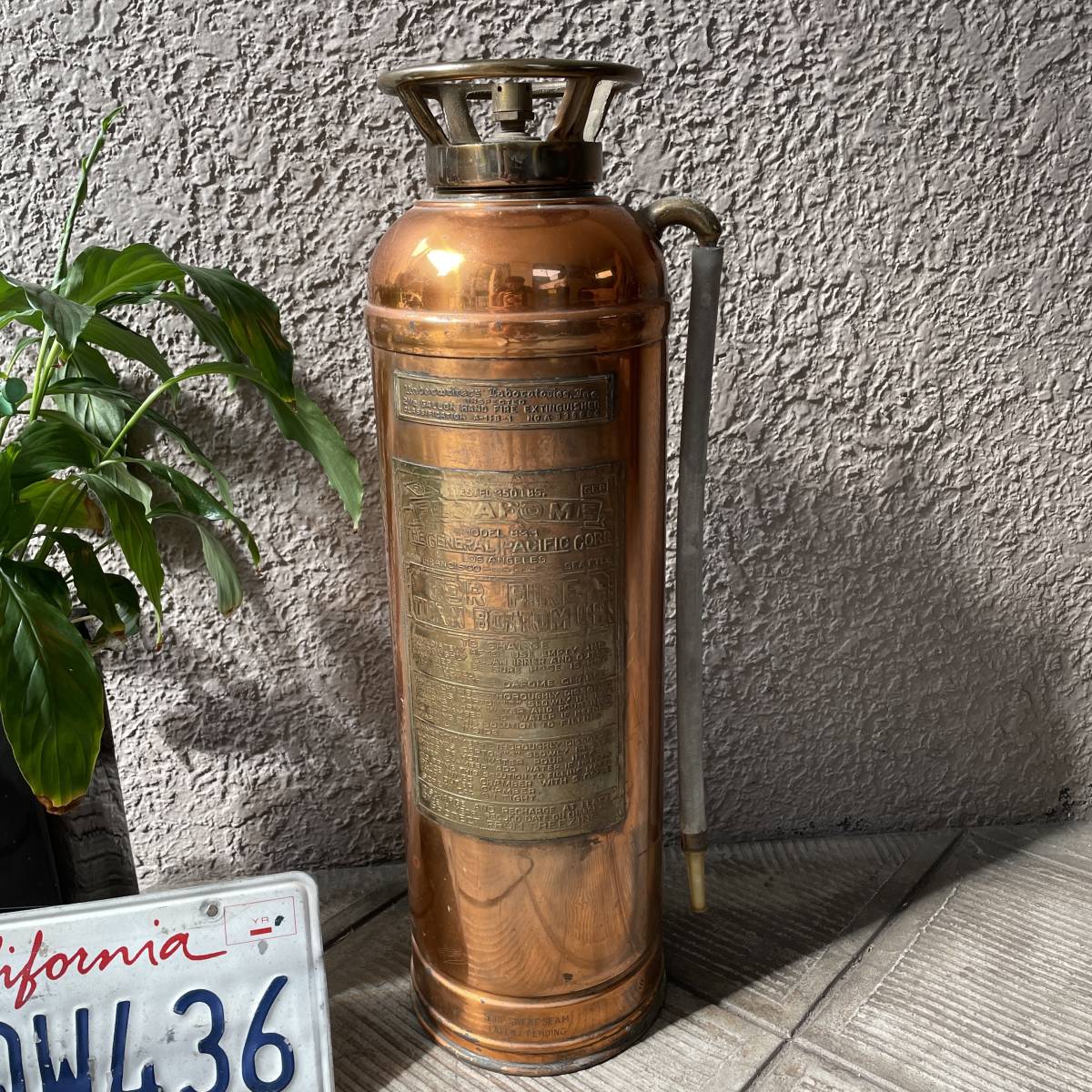 希少品!実物真鍮製 60's〜70'sアメリカアンティーク消化器 USAヴィンテージ雑貨/店舗什器40's50'sインダストリアル家具西海岸看板拍卖