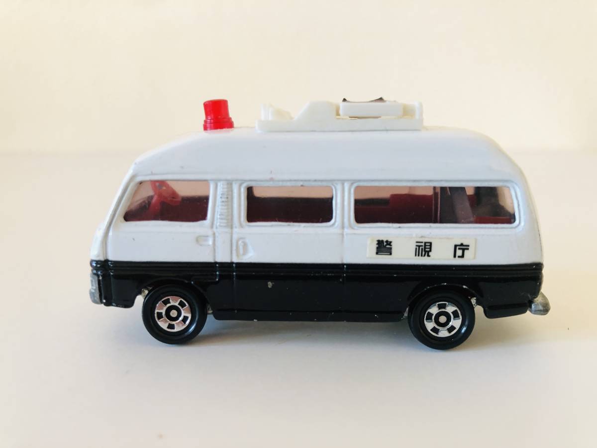 トミカ 日産 ニッサン キャラバン 警視庁 パトカー拍卖