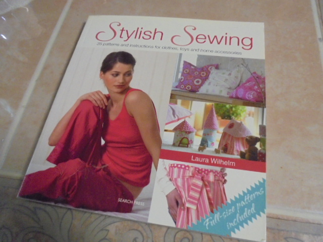 洋書Stylish Sewing 35 スタイリッシュスタイル パンツ 子供帽子 バッグ クッション 型紙あり拍卖